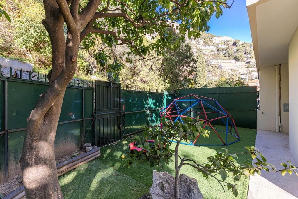Villefranche Sur Mer:Appartement-villa, Vue mer, jardin, parking. Buitenkant foto