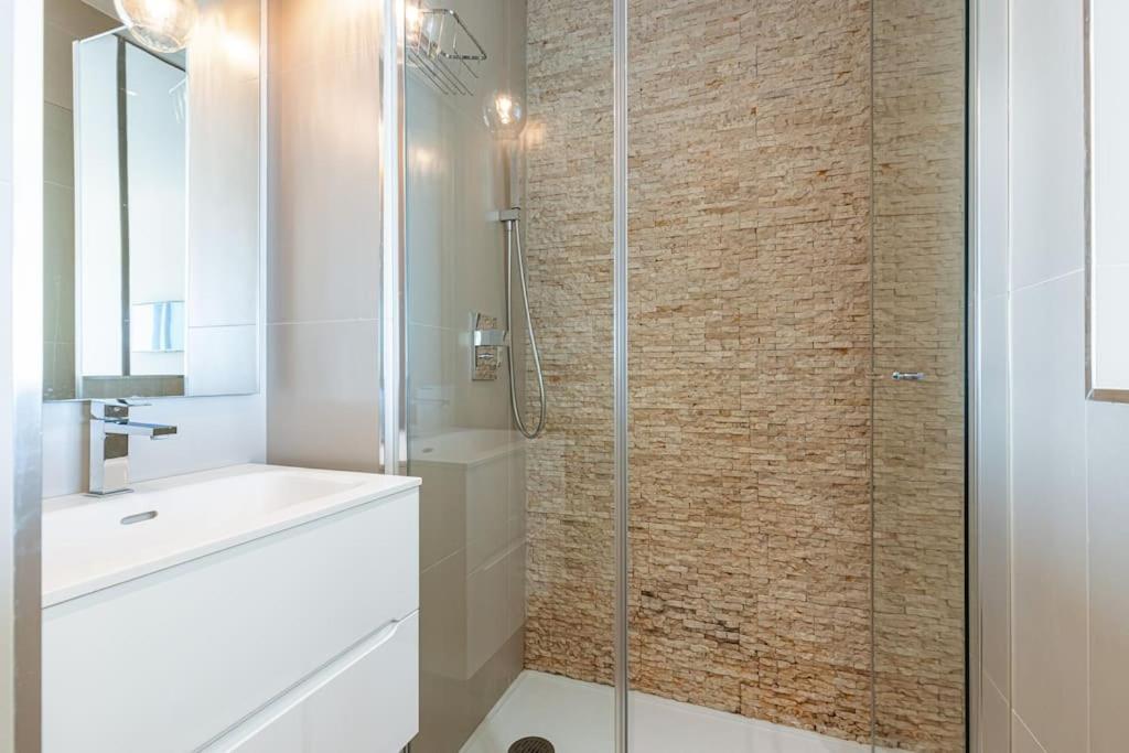 Villefranche Sur Mer:Appartement-villa, Vue mer, jardin, parking. Buitenkant foto