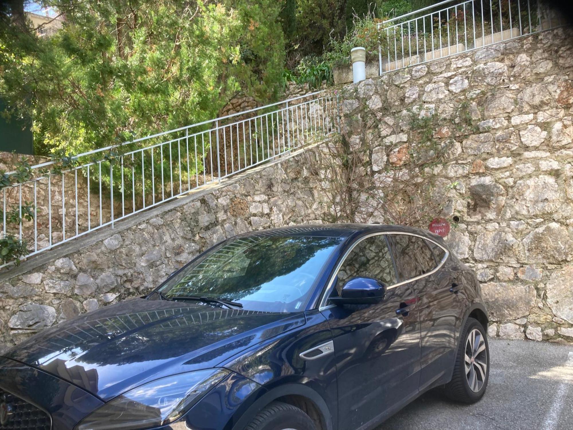 Villefranche Sur Mer:Appartement-villa, Vue mer, jardin, parking. Buitenkant foto
